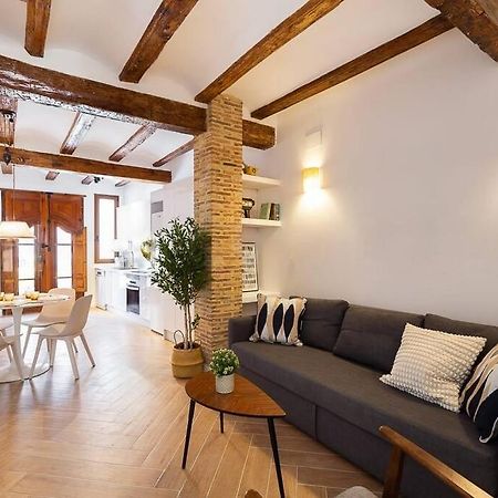 Beautiful Restored House With Terrace Valencia Eksteriør bilde