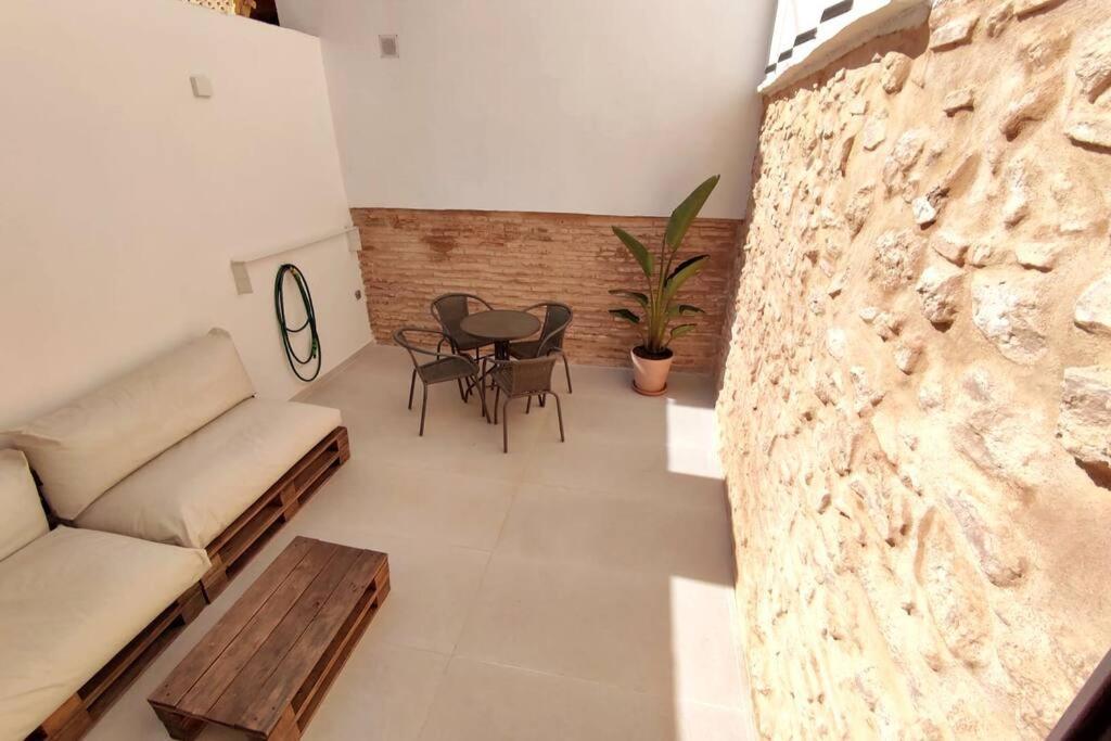 Beautiful Restored House With Terrace Valencia Eksteriør bilde